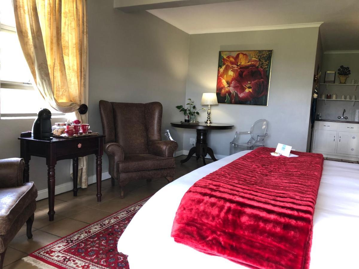 Jovali Clarens Hotel Bagian luar foto